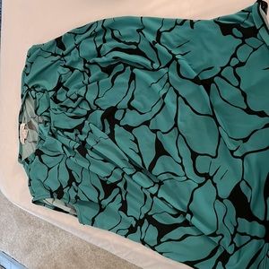 Liz Claiborne Emerald Green/Black Blouse
